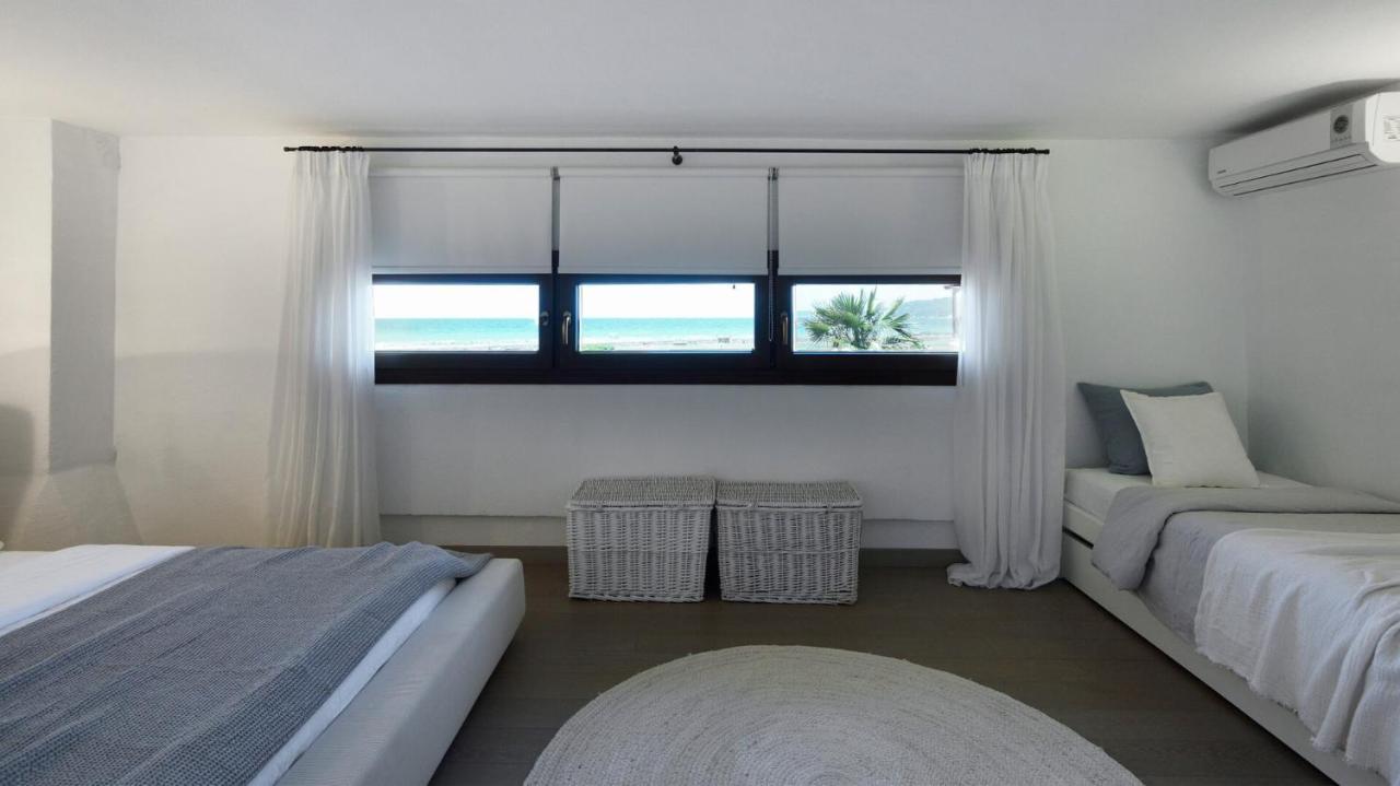 Soleado Beachfront Villa Skála Foúrkas Dış mekan fotoğraf
